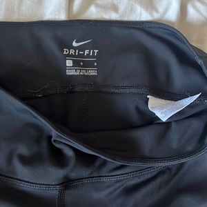 Nike compression leggings